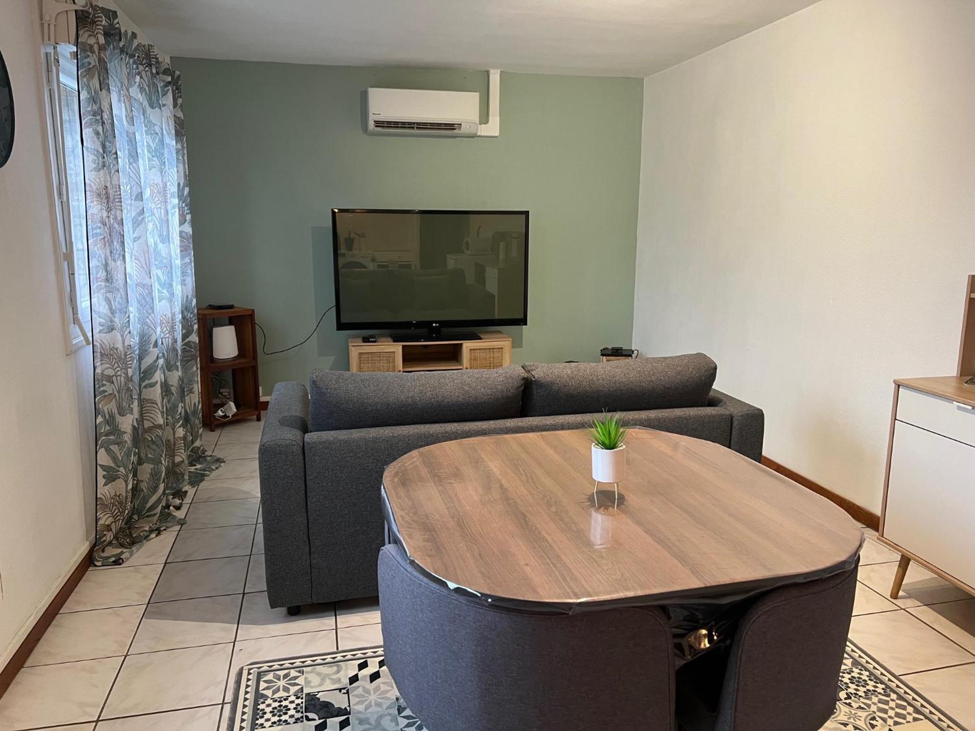 Appartement T2 Cosy Saint-Éloy-les-Mines Eksteriør bilde